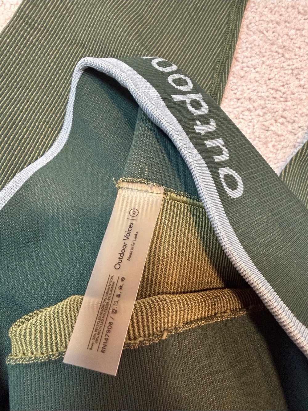 Outdoor Voices Seamless
Smooth Ribbed Leggings -Green - Picture 4 of 4